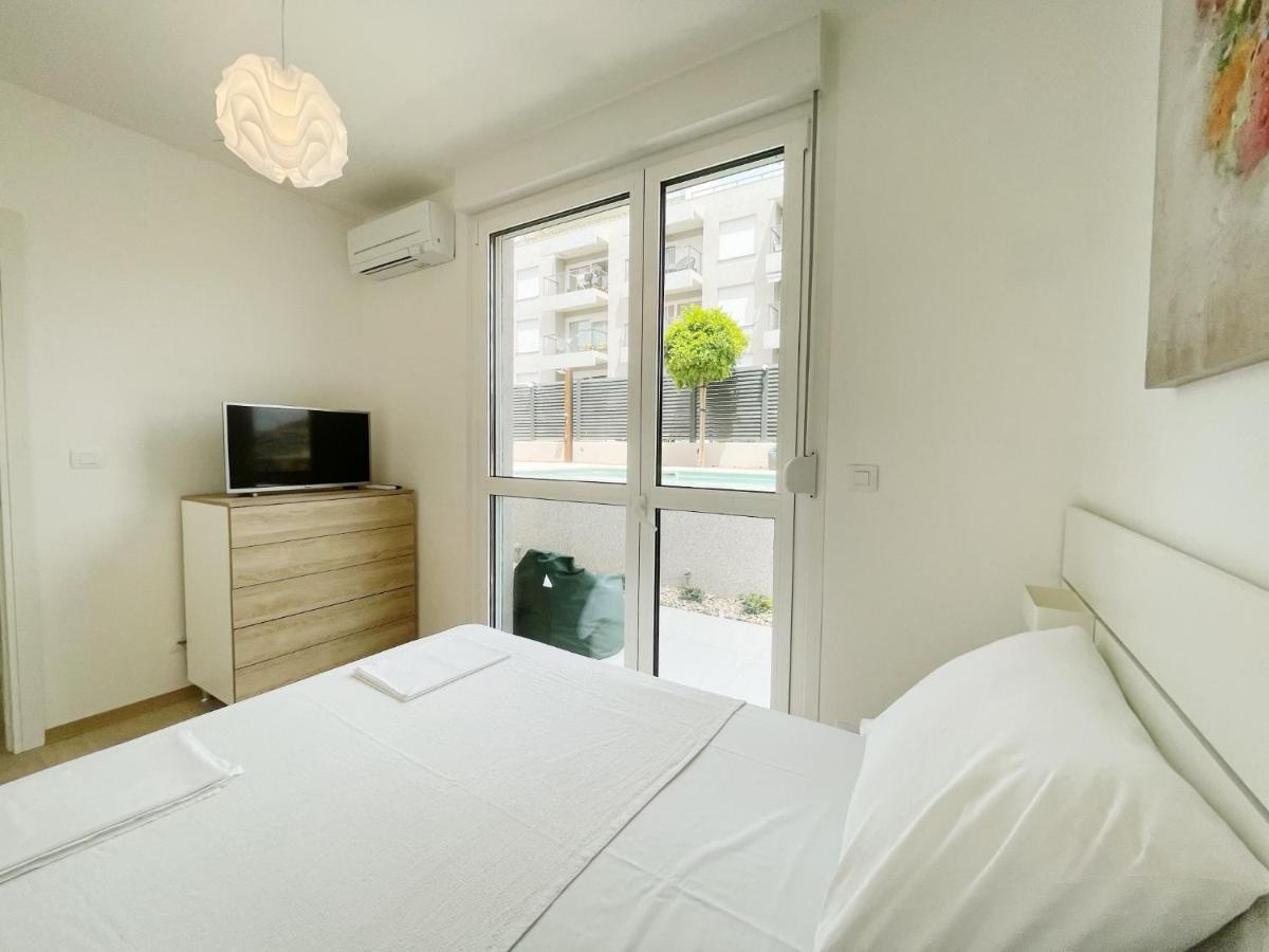 Cozy Seaside Apartment With Pool & Terrace Split Ngoại thất bức ảnh