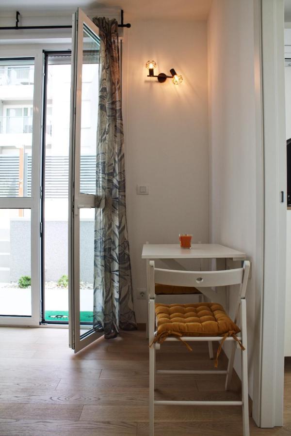 Cozy Seaside Apartment With Pool & Terrace Split Ngoại thất bức ảnh